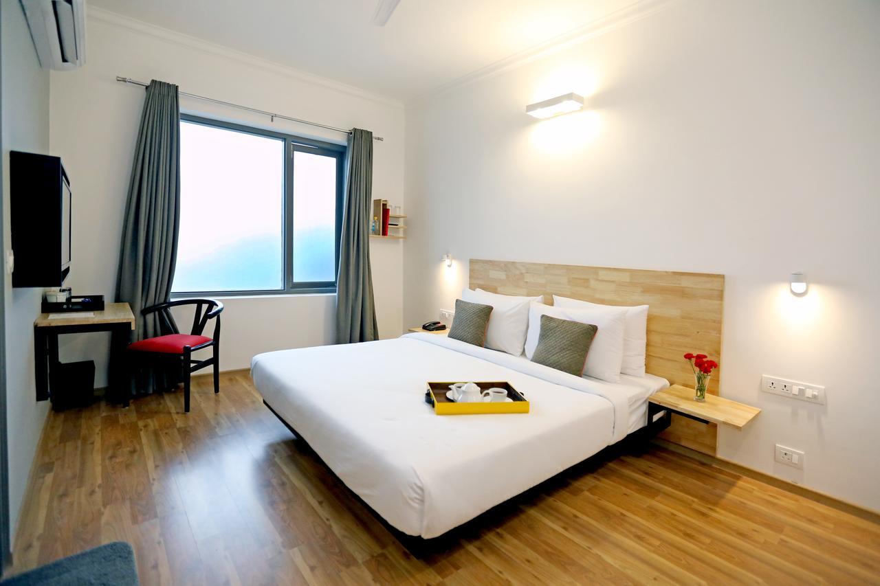 Hotel Oyo Townhouse 018 Medanta Gurgaon Exterior foto